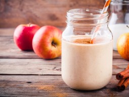 Smoothie z jabłkami i cynamonem
