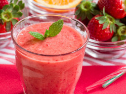 Smoothie pomarańczowo-truskawkowe
