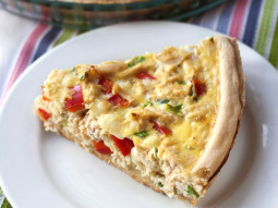 Tarta z papryką i serem feta