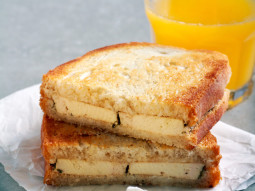 Kanapka z grillowanym tofu
