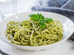 Makaron z pesto