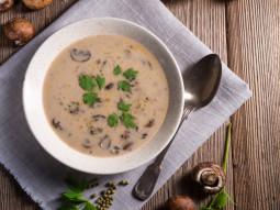 Zupa pieczarkowa