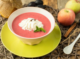 Zupa jabłkowo-śliwkowa