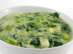 Zupa szpinakowo-ziemniaczana