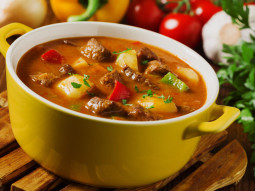 Zupa gulaszowa