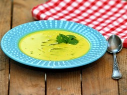 Zupa ananasowa