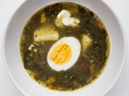 Zupa szczawiowa z jajkiem