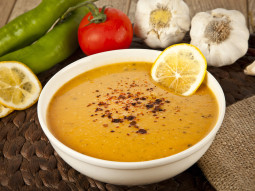 Zupa śmietankowo-cytrynowa z przyprawami