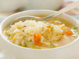 Rosół z ryżem