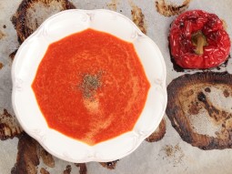Zupa krem z pieczonej papryki