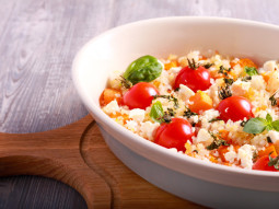 Risotto z serem feta i pomidorkami koktajlowymi