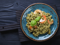 Risotto z krewetkami i szpinakiem