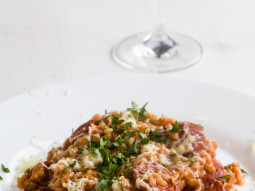 Risotto z chorizo i czerwonym winem