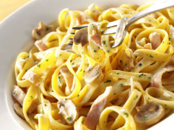 Carbonara z szynką
