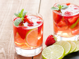 Lemoniada truskawkowa