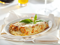 Cannelloni z łososiem i brokułem