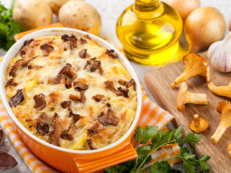 Zapiekanka z kurkami i ziemniakami