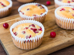 Muffiny waniliowe z żurawiną