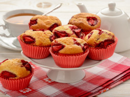 Muffiny z truskawkami