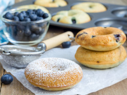 Bezglutenowe donuts z borówkami
