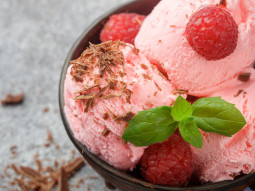 Lody malinowe