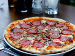 Pizza Salami