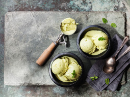 Lody z zieloną herbatą