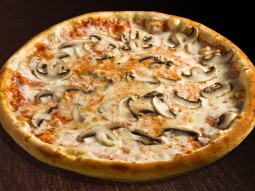 Pizza Funghi