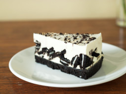 Sernik na zimno z ciasteczkami oreo
