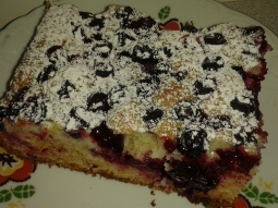 Ciasto z czarną porzeczką