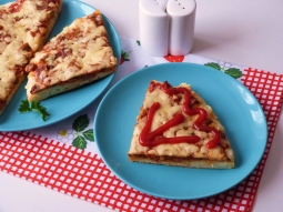 Pizza z patelni z włoską przyprawą
