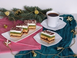 Kolorowe ciasto z serem