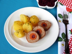 Mielone z marchewką i kabanosem