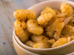 Gnocchi z cebulą
