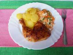 Ćwiartki z kurczaka w miodowo jogurtowej marynacie