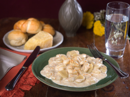 Gnocchi z sosem Alfredo