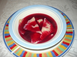 Barszcz z pierożkami