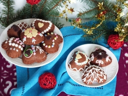 Pierniczki z różaną marmoladą