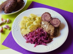 Roladki wołowe nadziewane mielonym mięsem