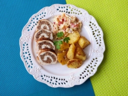 Rolada z kurczaka z kaszą gryczaną