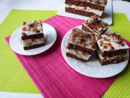 Sernik z mieszanką keksową
