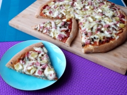 Pizza na razowym cieście