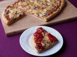 Ziołowa pizza podwójnie serowa