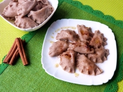 Pierogi z serem z mąki razowej