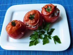 Pomidory nadziewane watróbką