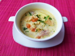 Zupa ziemniaczana ze śmietaną
