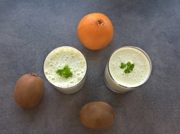 Shake z kiwi i pomarańczy