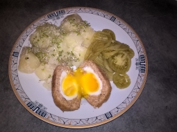 Jajko w mięsie mielonym