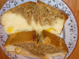 Babka z brzoskwiniami