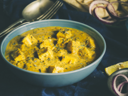 Curry z zielonym tofu